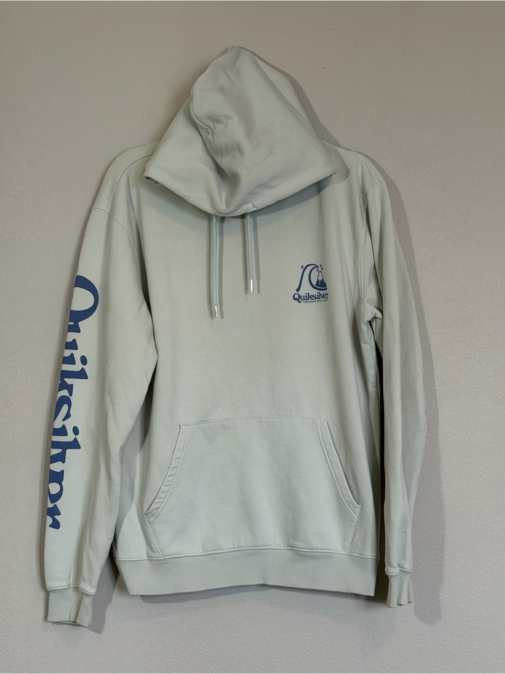 Quiksilver Men's Mint Green Pullover Hoodie with Blue Sleeve Script